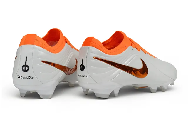 Nike White Orange Low-Cut Synthetic Upper Ribbed Texture Firm-Ground Soccer Shoes