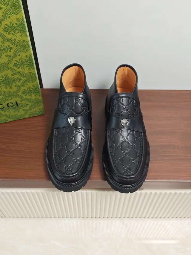 Gucci Rhyton Black GG-Embossed Leather Loafer