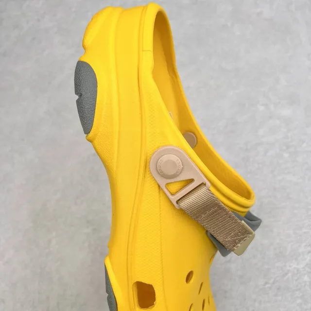 Crocs Echo Clog Yellow and Gray Molded Foam Clog