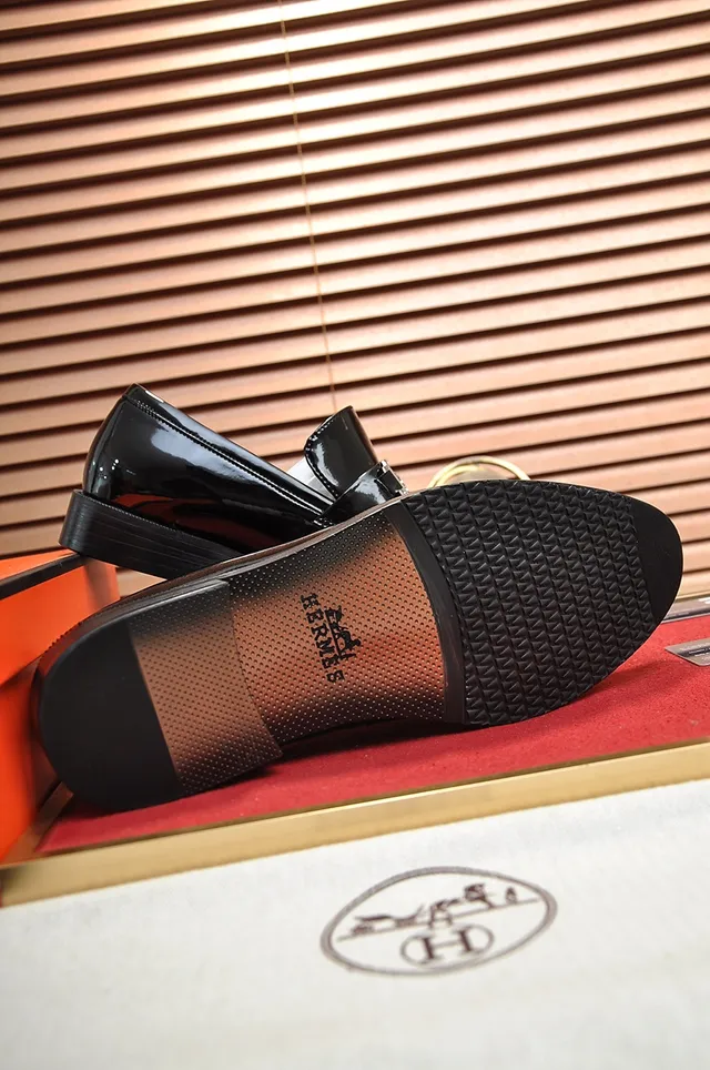 Hermès Black Gold Glossy Patent Leather Single Buckle Strap Monk Shoes