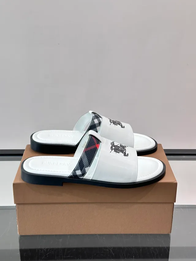 Burberry Knight Slide White Black Single-Strap Equestrian Logo Slippers