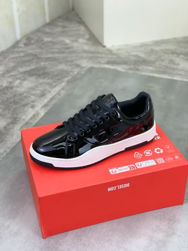 Diesel Black White Glossy Patent-Like Upper Chunky Platform Sole Sneakers