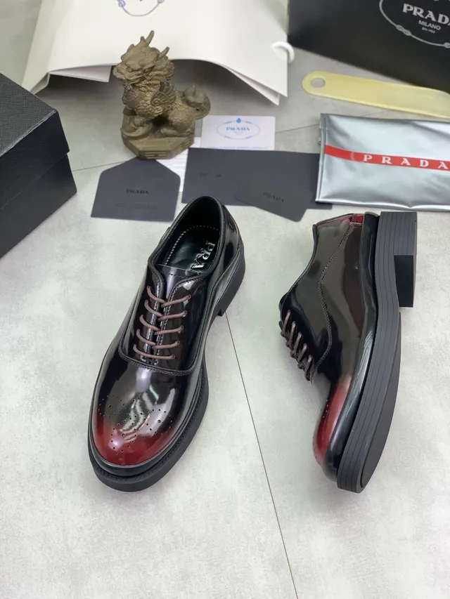 Prada Black Burgundy Glossy Patent Leather Two-Tone Gradient Brogue