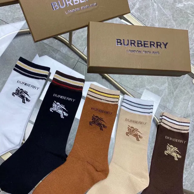Burberry Logo-Embroidered Striped Cuff Crew Socks