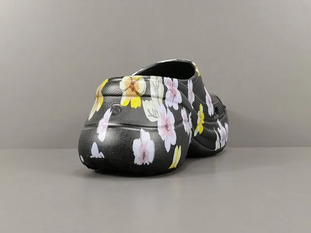 Crocs Echo Clog Floral Print Black Platform Clogs