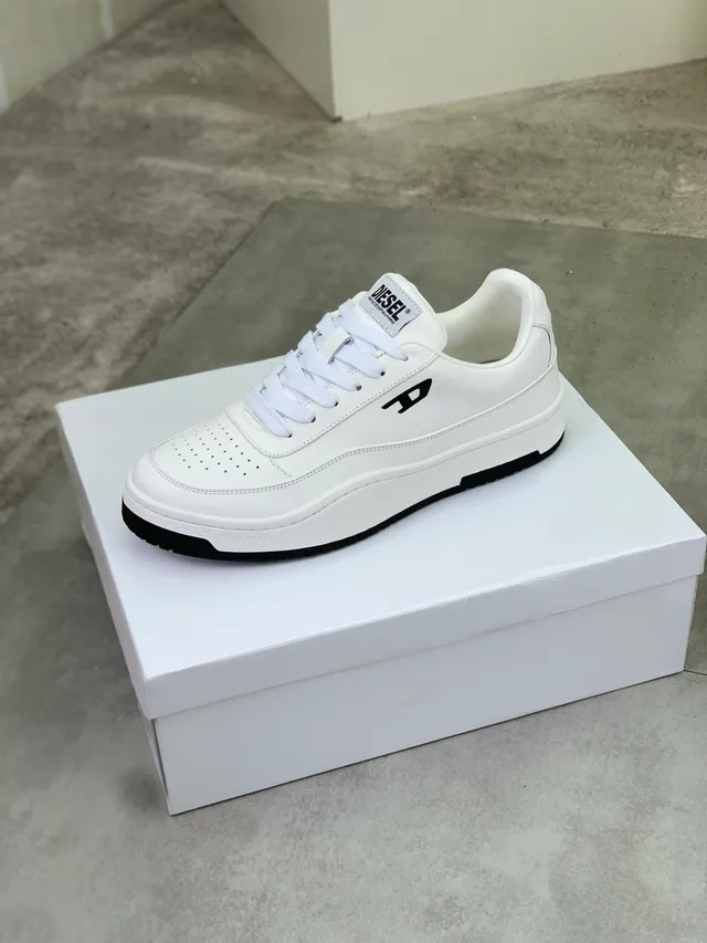 Diesel White Black Leather-Like Upper Perforated Toebox Lifestyle Sneakers