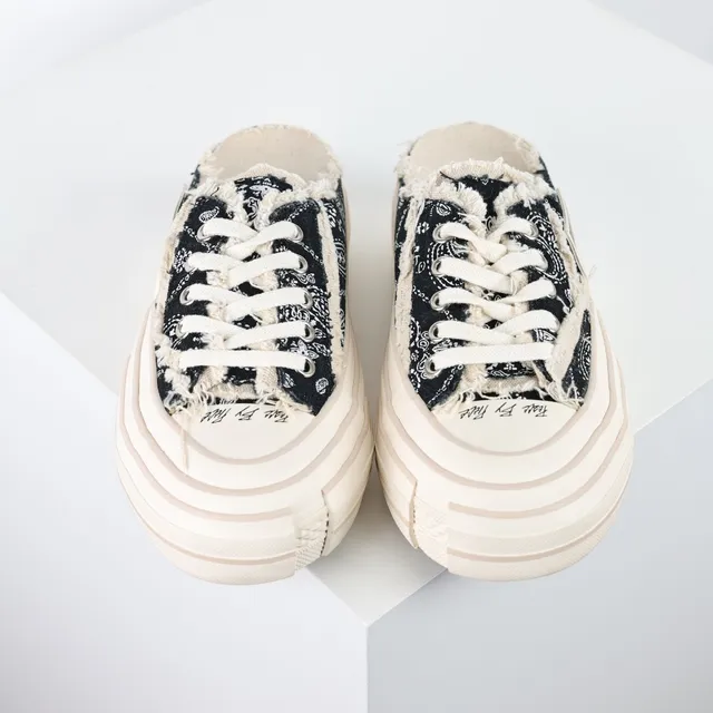 Converse Bandana-Print Platform Mule Sneaker