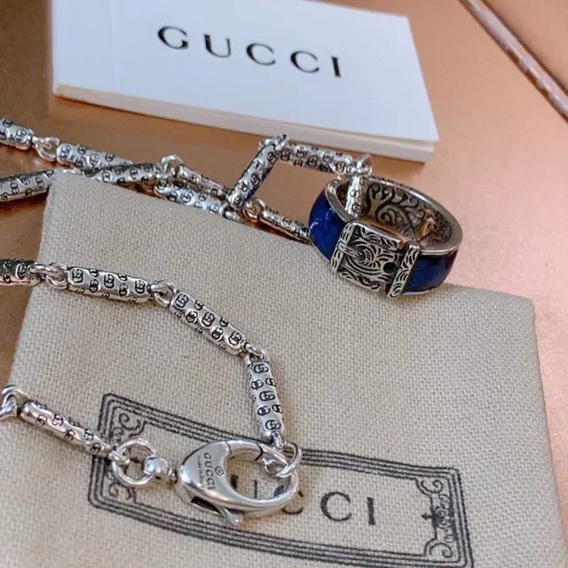 Gucci Dionysus Silver Blue Chain Link Ornate Engraved Pendant Necklace