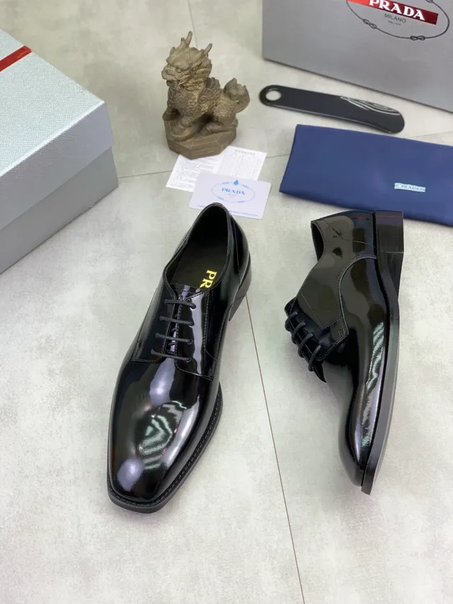 Prada Black High-Gloss Cap-Toe Oxford Shoes