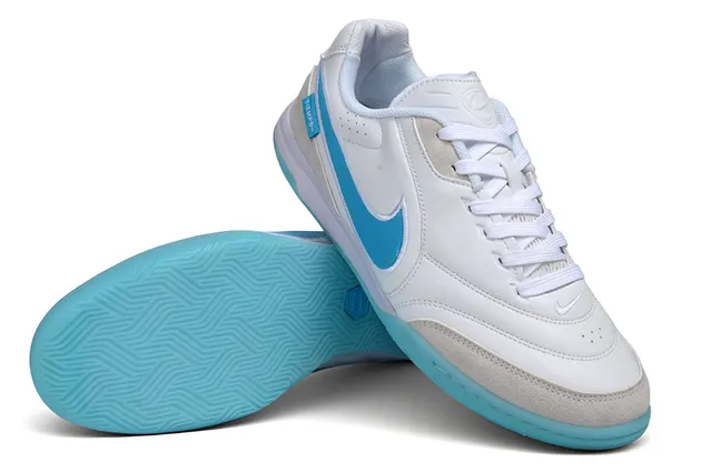 Nike White Blue Low-Top Synthetic And Suede Upper Sneakers