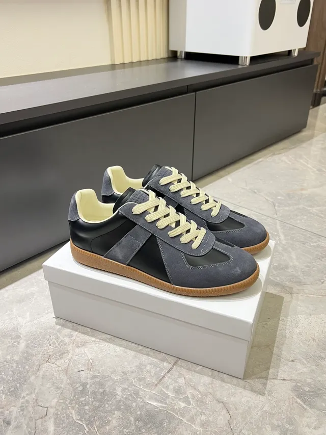 Maison Margiela White Multicolor Low-Top Leather Upper Lifestyle Sneakers