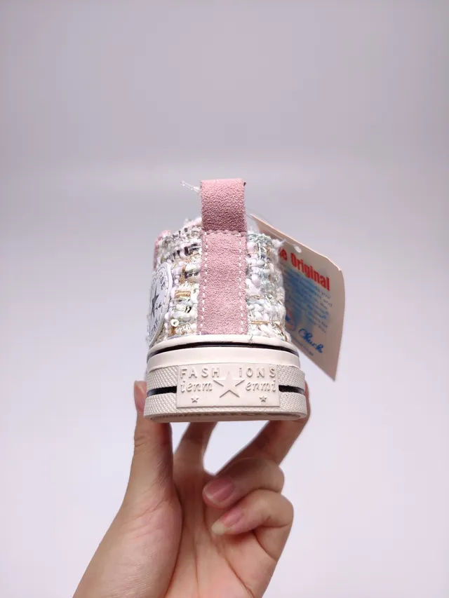 Converse Chuck Taylor All Star Tweed Pink Lifestyle Sneaker