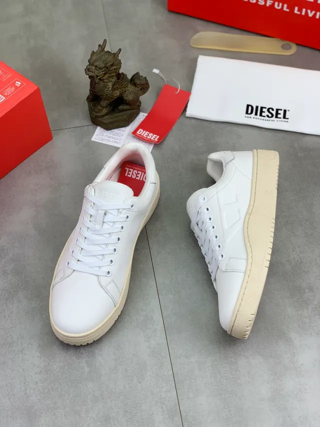Diesel White Low-Top Lifestyle Sneaker