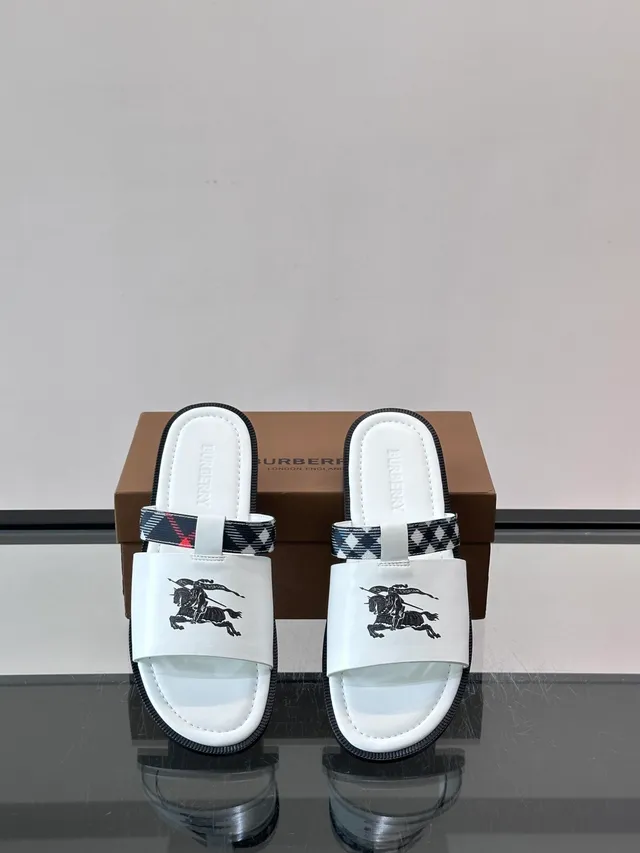 Burberry Knight Slide White Black Single-Strap Equestrian Logo Slippers