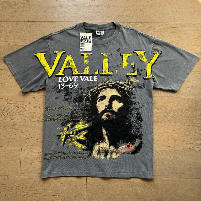 Vale Forever Distressed Religious Graphic Gray T-Shirt