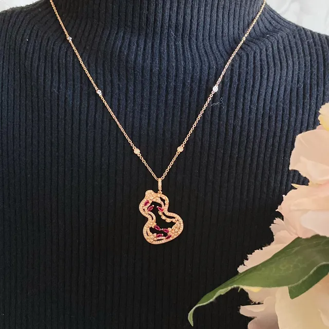 Gold Red Openwork Gourd Pendant Pavé White Stones Necklace