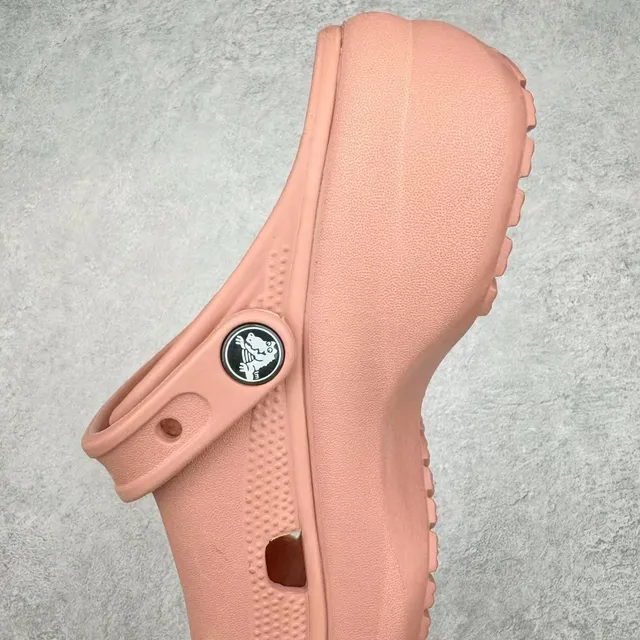Crocs Classic Clog Dusty Pink Platform Clog