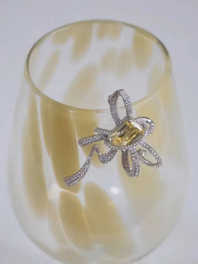 Yellow Gemstone Pavé Ribbon Brooch