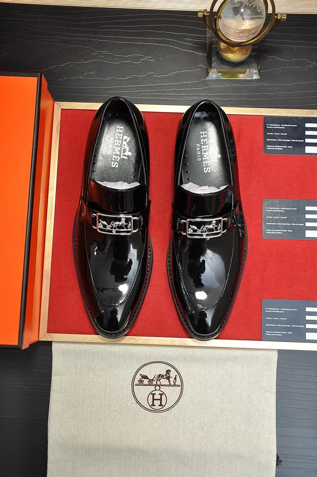 Hermès Black Gold Glossy Patent Leather Single Buckle Strap Monk Shoes