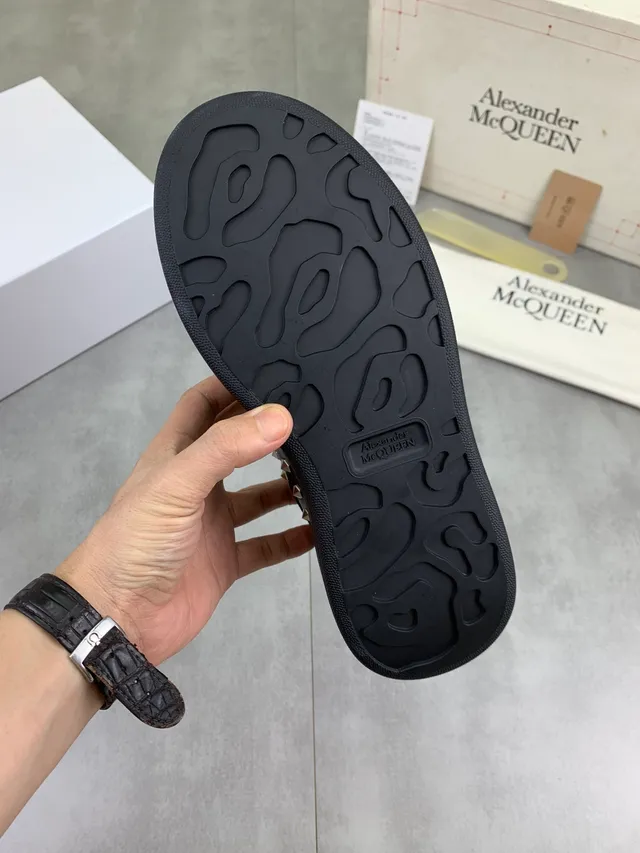 Alexander McQueen Oversized Sneaker Black Gold Silhouette Studded Upper Lifestyle Sneakers