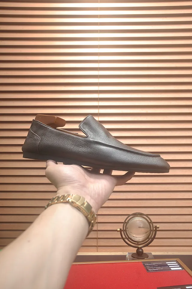Bottega Veneta Brown Beige Pebbled Leather Moccasin-Stitched Toe Loafer