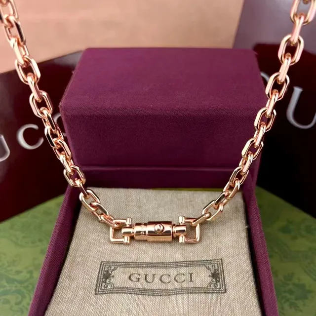 Gucci Chunky Curb Chain Silver Bracelet