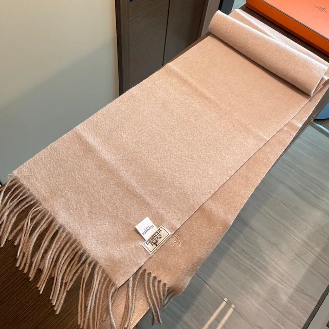Hermès Beige Soft Texture Frayed Edge Finish Cashmere Scarf