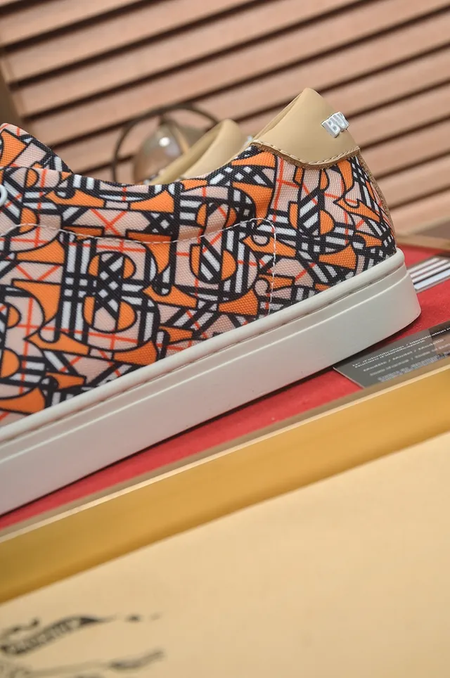Burberry Orange White Canvas Upper House Check Print Lifestyle Sneakers
