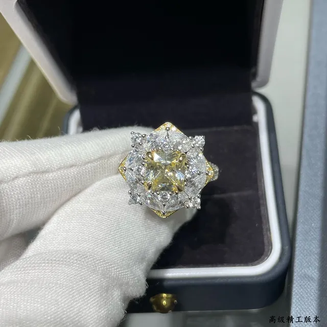 Floral Starburst Yellow and Clear Gemstone Dual-Tone Ring