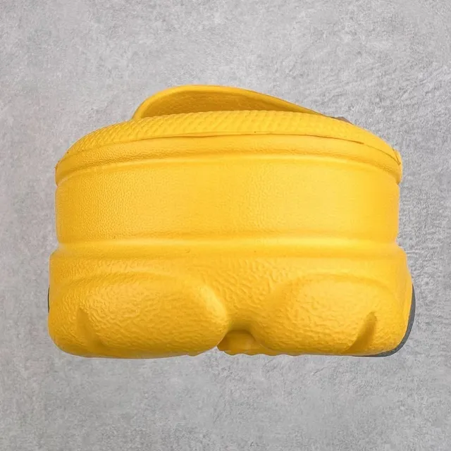 Crocs Echo Clog Yellow and Gray Molded Foam Clog