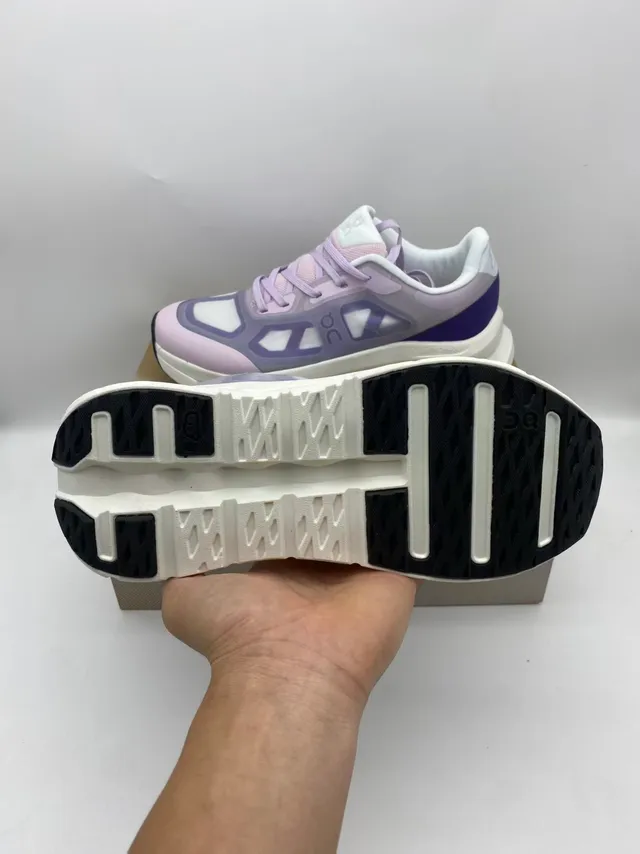 On Beige Gray Sculpted Open-Cell Midsole Mesh And Synthetic Overlay Upper Running Shoes
