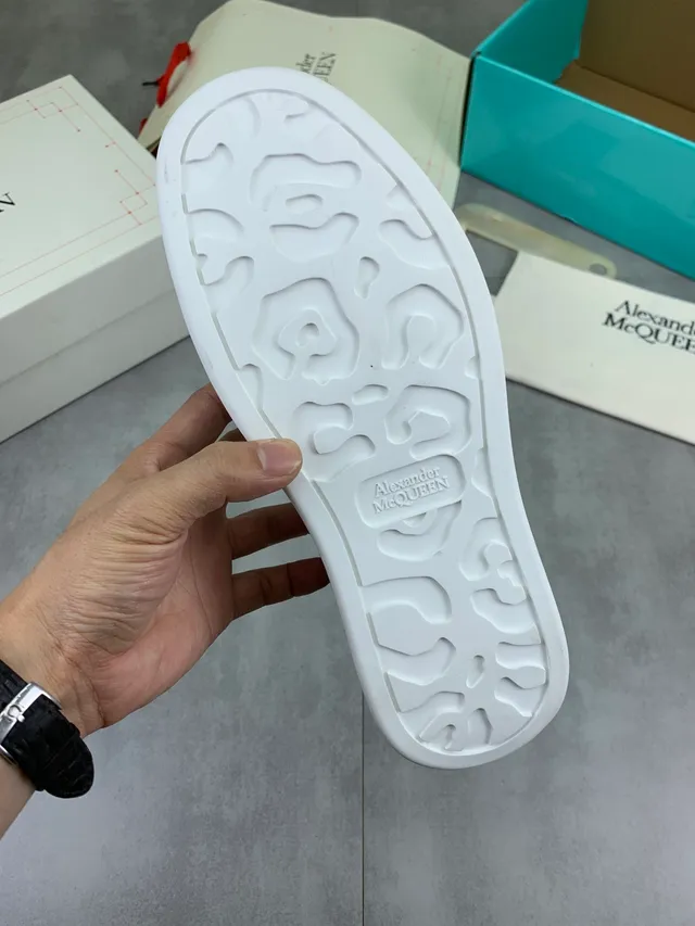 Alexander McQueen Oversized Sneaker White and Gray Lifestyle Sneakers