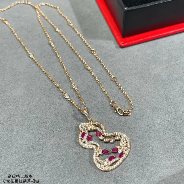 Gold Red Openwork Gourd Pendant Pavé White Stones Necklace