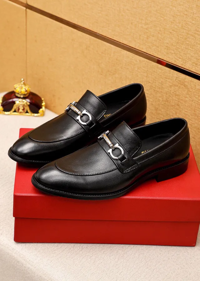 Salvatore Ferragamo Gancini Black Leather Horsebit Loafers