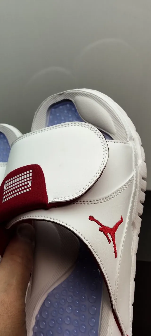 Air Jordan White Red Leather-Like Upper Textured Rubber Outsole Slippers