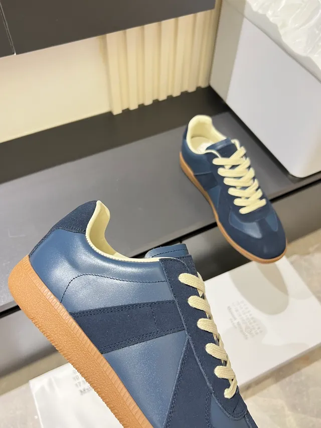 Maison Margiela White Multicolor Low-Top Leather Upper Lifestyle Sneakers