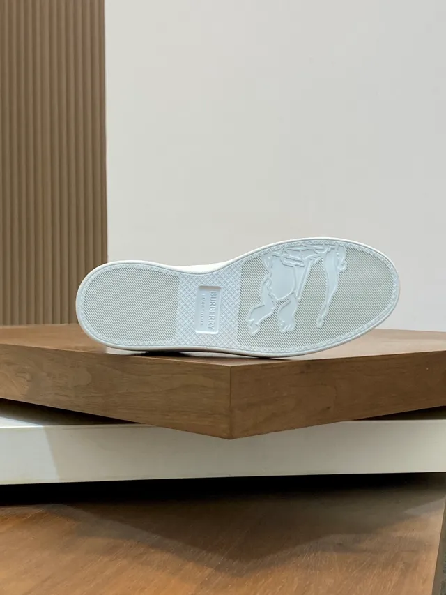 Burberry White Beige Minimalist Leather Check-Print Heel Tab Lifestyle Sneakers