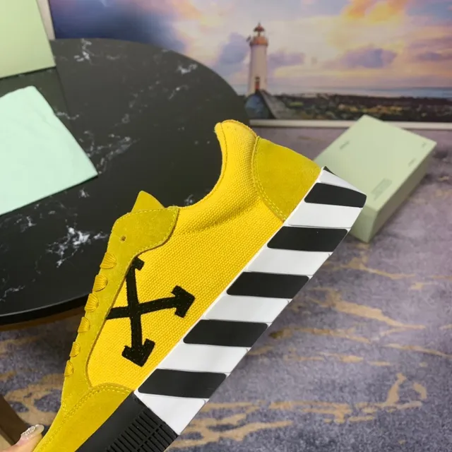 Off-White The Ten Yellow Black Suede Upper Diagonal Arrow Logo Lifestyle Sneakers