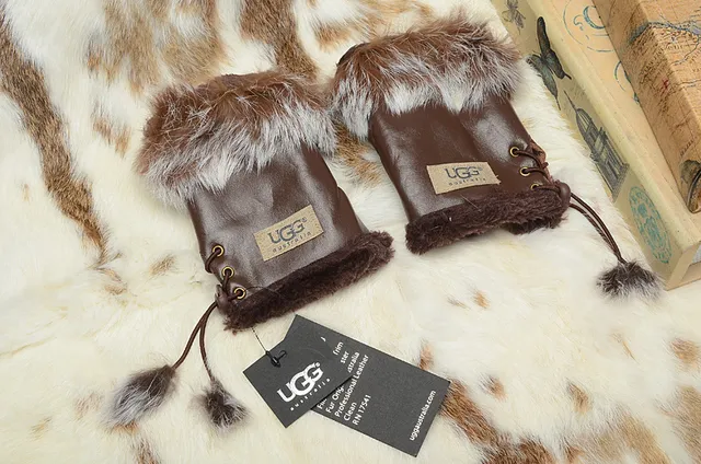 UGG Fur-Trimmed Leather Pouch Bucket Bag