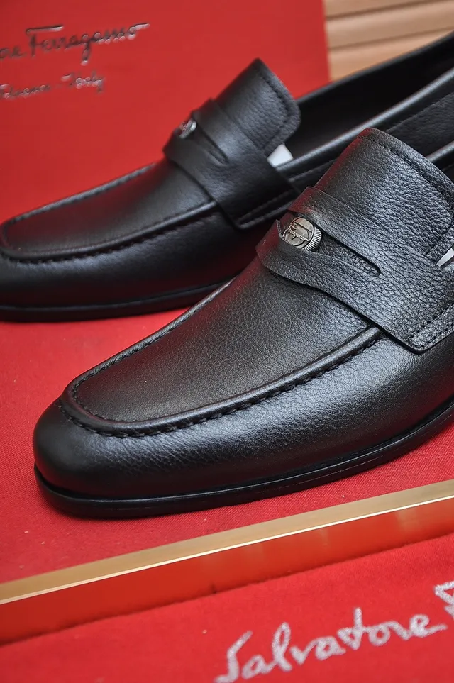 Salvatore Ferragamo Gancini Loafer Black Pebbled Leather Penny Strap Loafers