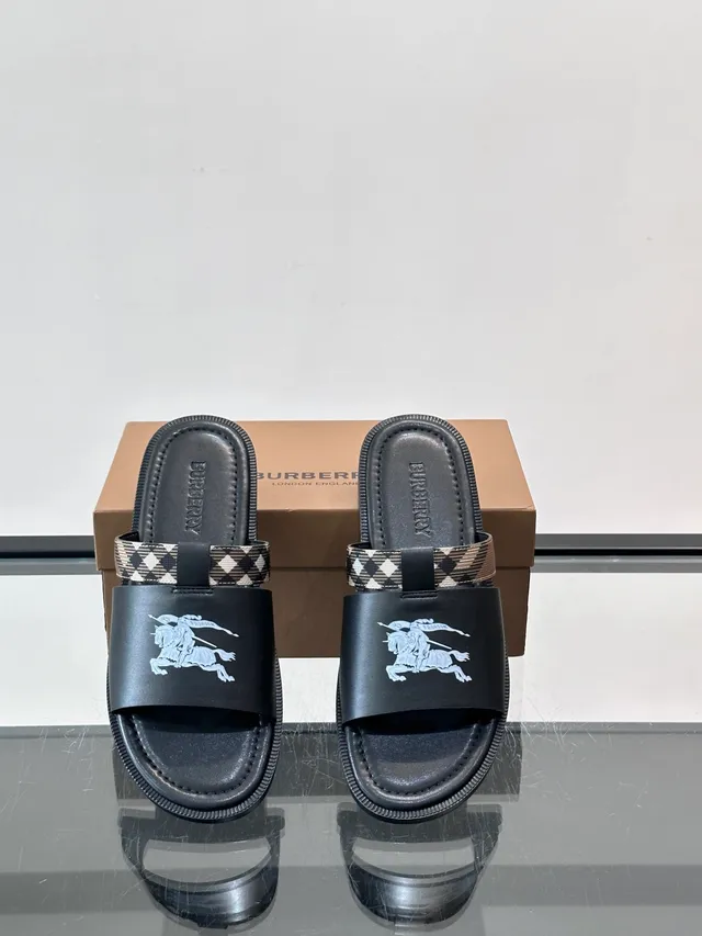 Burberry Knight Slide White Black Single-Strap Equestrian Logo Slippers