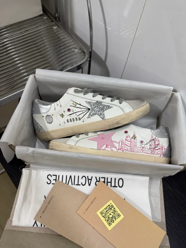 Golden Goose Superstar White Pink Glitter Star Lifestyle Sneakers