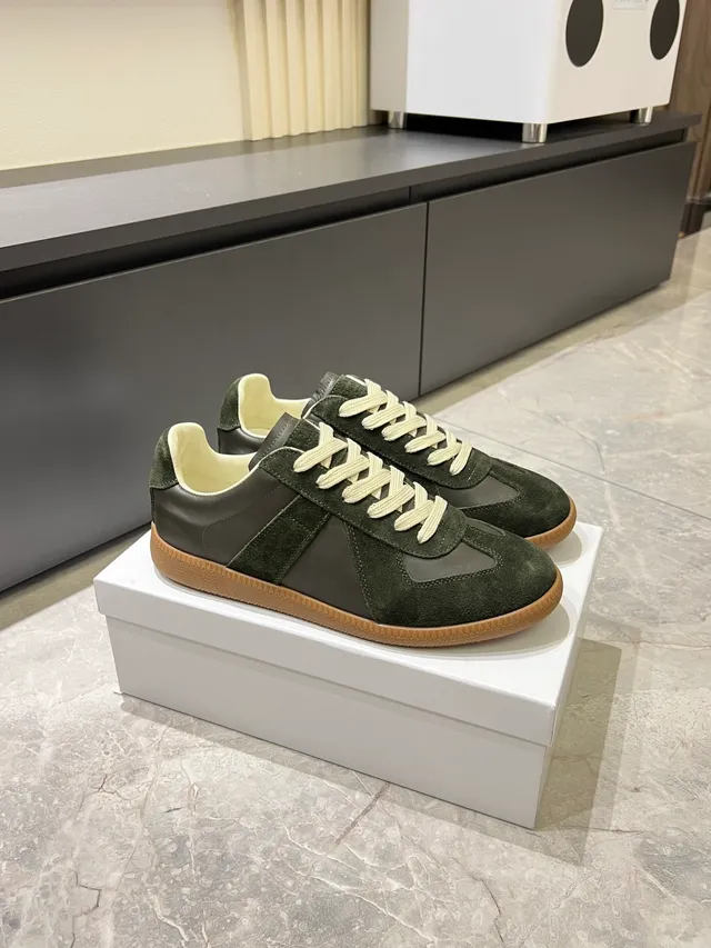 Maison Margiela White Multicolor Low-Top Leather Upper Lifestyle Sneakers
