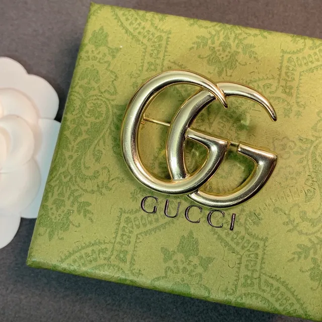 Gucci Double G Gold-Tone Interlocking Logo Brooch