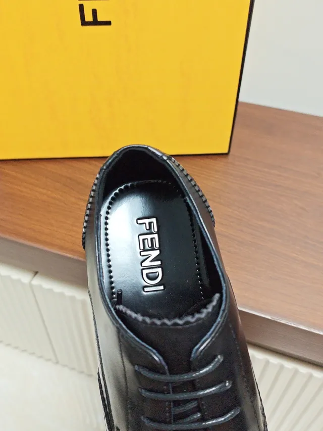 Fendi Black Polished Leather Wingtip Brogue
