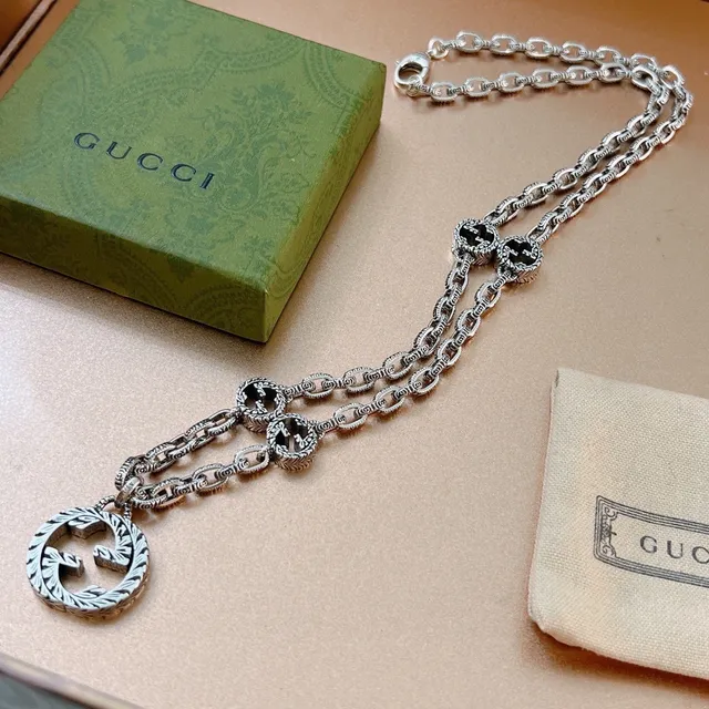 Gucci Interlocking G Ornate Twisted-Link Necklace