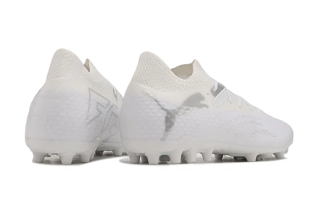 Puma White Silver Knit Upper Integrated Lacing Firm-Ground Soccer Shoes