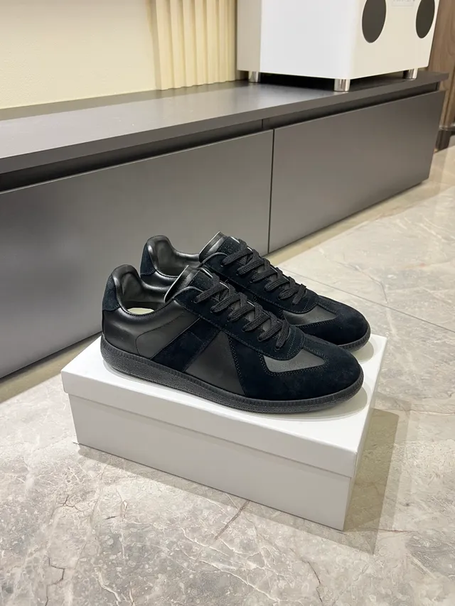 Maison Margiela White Multicolor Low-Top Leather Upper Lifestyle Sneakers
