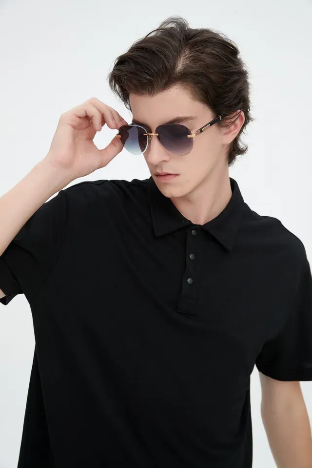 Black Ribbed Collar Three-Button Short-Sleeve Polo Shirt
