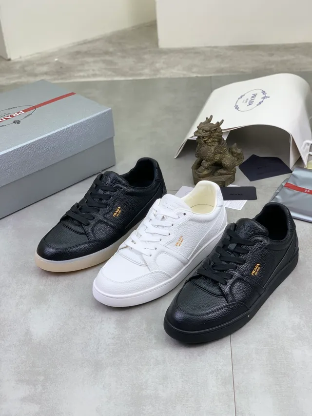 Prada Black Beige Pebbled Leather Low-Top Silhouette Lifestyle Sneakers